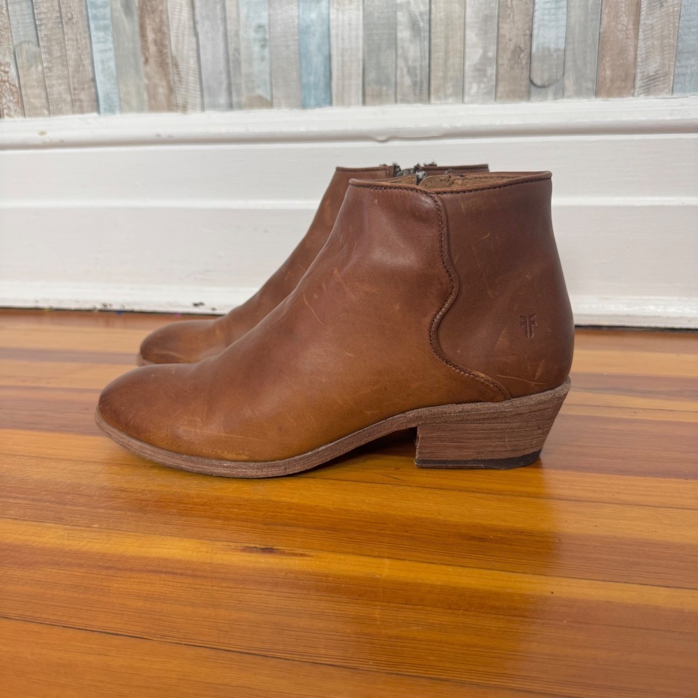 Frye 8.5 Carson Piping Leather Bootie Caramel Brown Ankle Boots Low Western - Picture 4 of 11